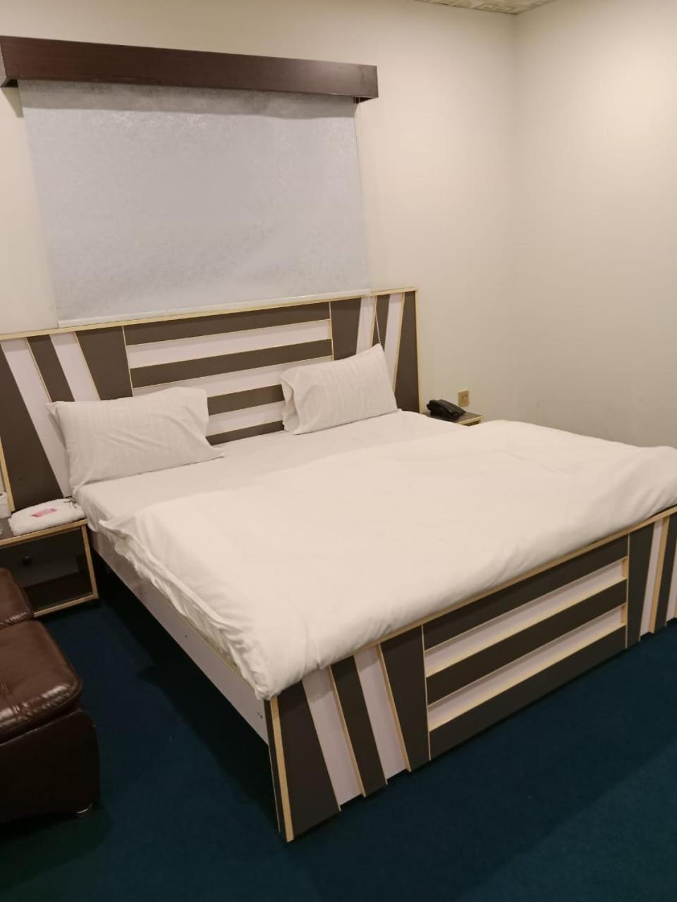 Hotel Royal Sweet 라호르 외부 사진